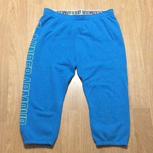 Woman’s under armour sweat pants size XL
